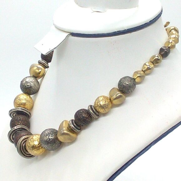 Vintage Liz Claiborne Graduated Beaded Necklace Gold Silver Bronze Tone Textured - Picture 2 of 9